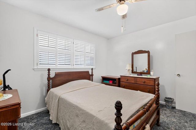 5610 Jeanine Dr, Louisville, KY 40219