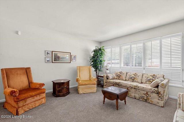 5610 Jeanine Dr, Louisville, KY 40219