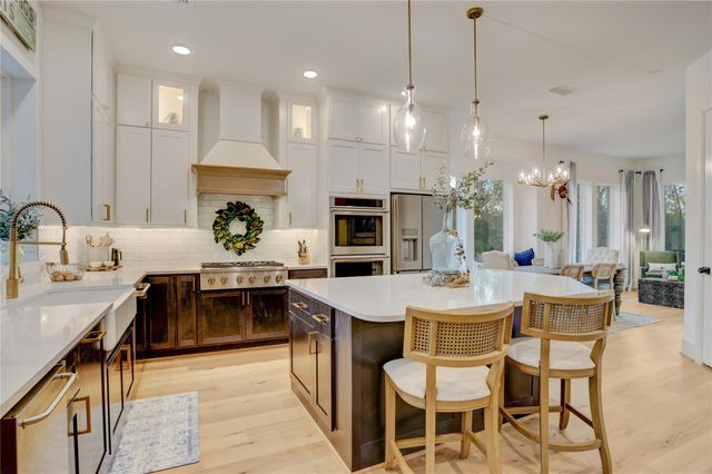 4902 Brazos Lakes Drive, Richmond, TX 77469