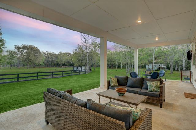 4902 Brazos Lakes Drive, Richmond, TX 77469