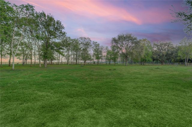 4902 Brazos Lakes Drive, Richmond, TX 77469