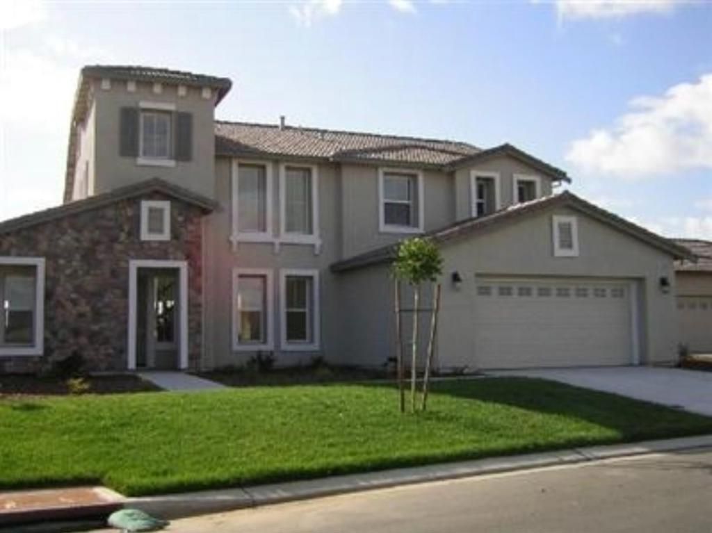 Image 1 of property listing at 15220 Torrey Pines Circle, Chowchilla, CA 93610