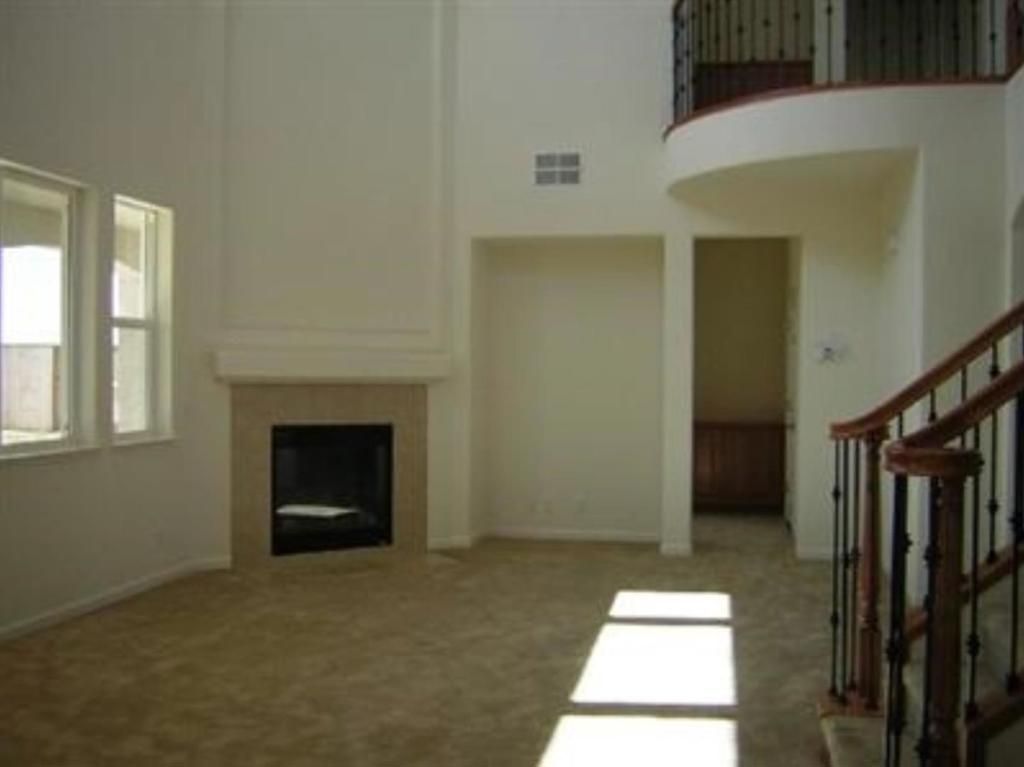 Image 3 of property listing at 15220 Torrey Pines Circle, Chowchilla, CA 93610