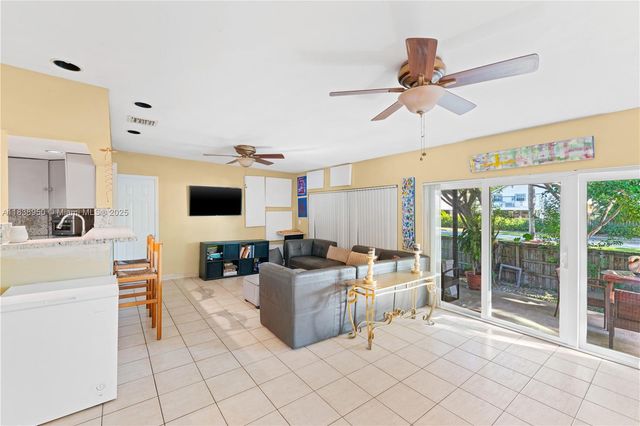 21505 SW 97th Ct, Cutler Bay, FL 33189