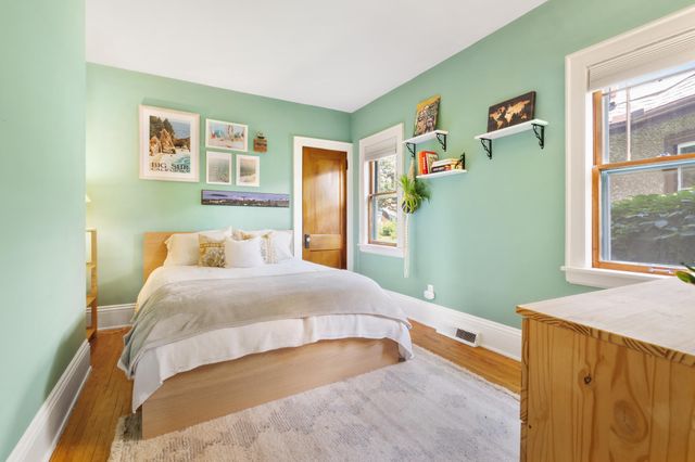 4137 Columbus Avenue S, Minneapolis, MN 55407