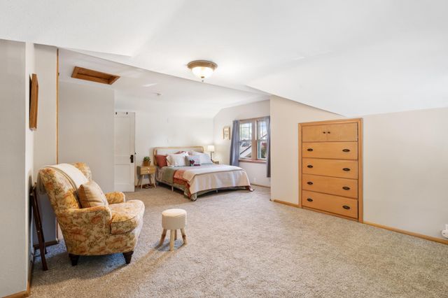 4137 Columbus Avenue S, Minneapolis, MN 55407