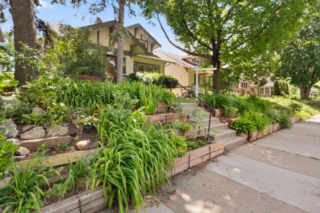 4137 Columbus Avenue S, Minneapolis, MN 55407