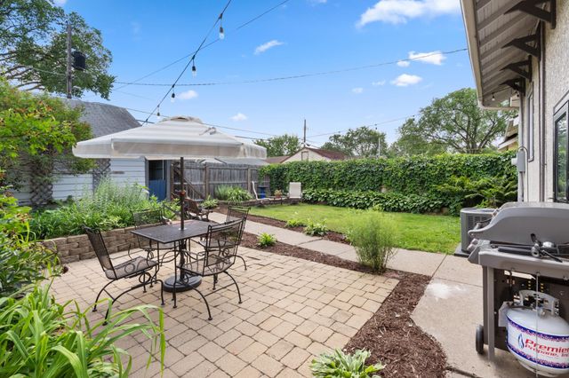 4137 Columbus Avenue S, Minneapolis, MN 55407
