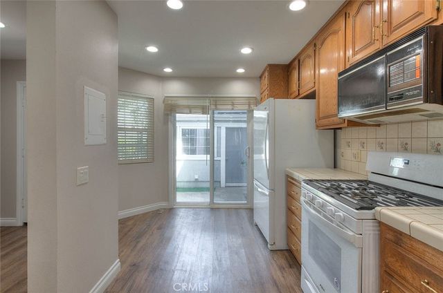 700 E Lake Drive E 7, Orange, CA 92866