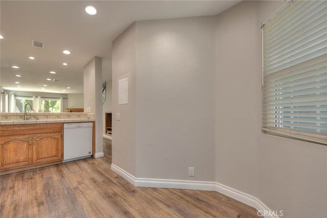 700 E Lake Drive E 7, Orange, CA 92866