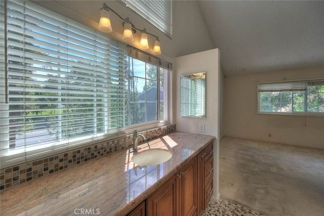 700 E Lake Drive E 7, Orange, CA 92866