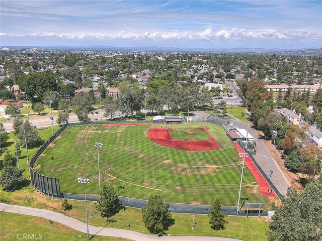 700 E Lake Drive E 7, Orange, CA 92866