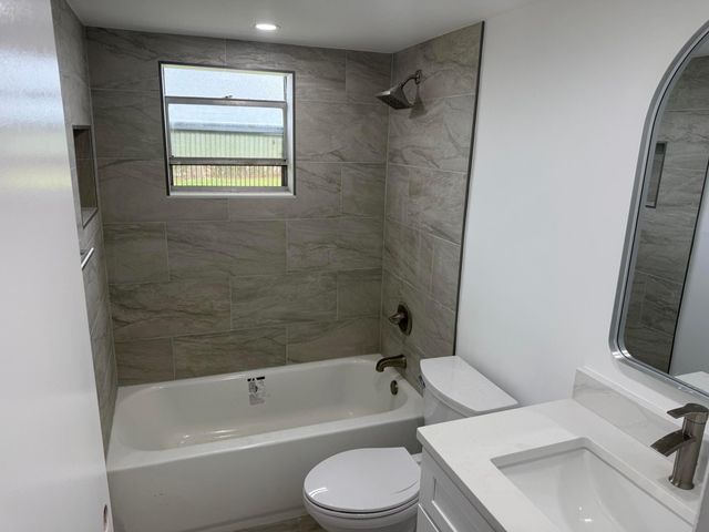 790 Burgundy Q, Delray Beach, FL 33484