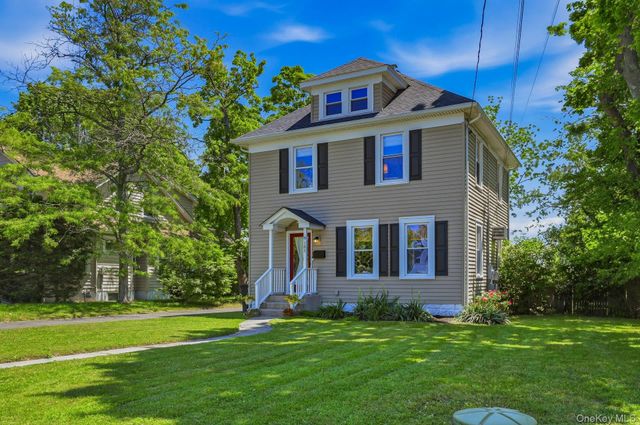 185 Cedar Avenue, Patchogue, NY 11772