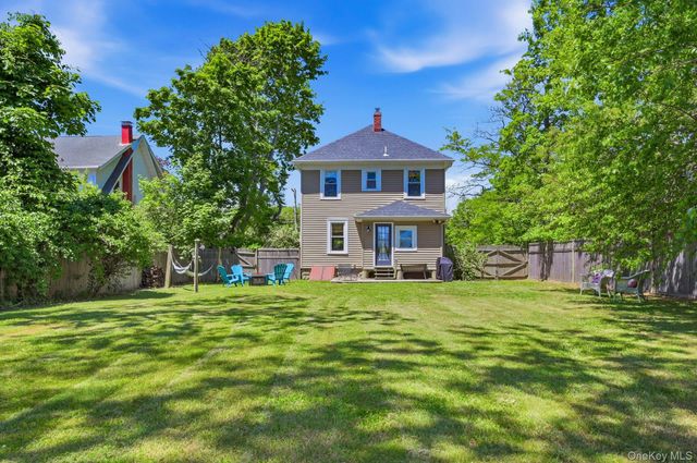 185 Cedar Avenue, Patchogue, NY 11772