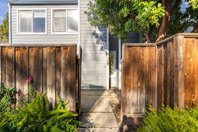 218 Ashley Cir, Danville, CA 94526