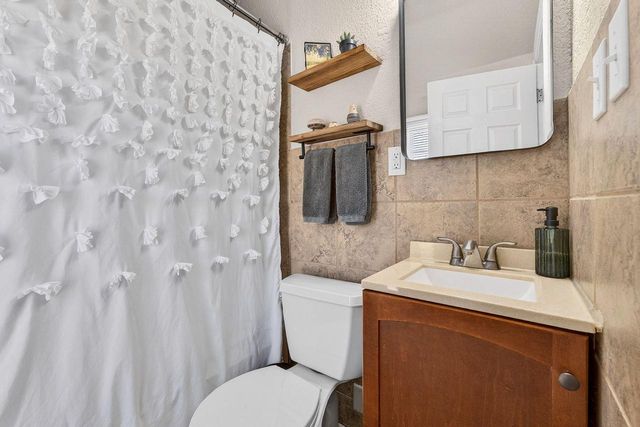 656 N 99th STREET, Wauwatosa, WI 53226