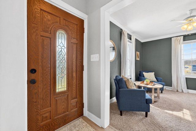 656 N 99th STREET, Wauwatosa, WI 53226