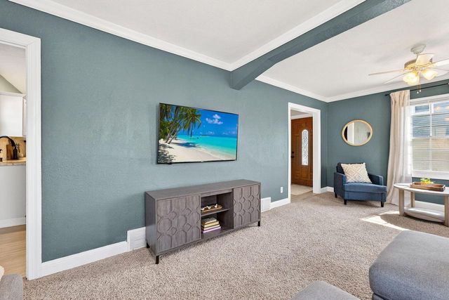 656 N 99th STREET, Wauwatosa, WI 53226