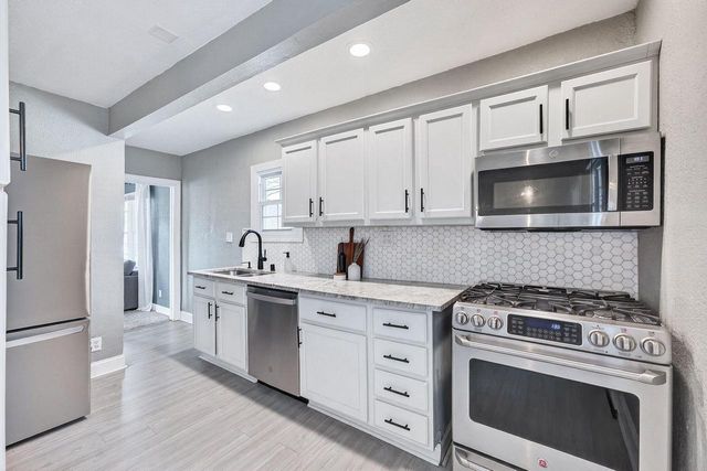 656 N 99th STREET, Wauwatosa, WI 53226