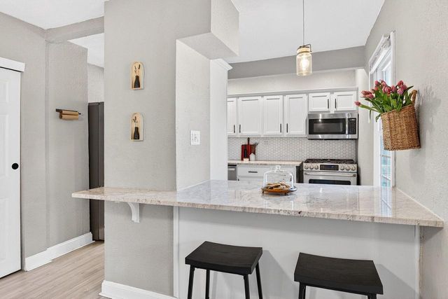 656 N 99th STREET, Wauwatosa, WI 53226