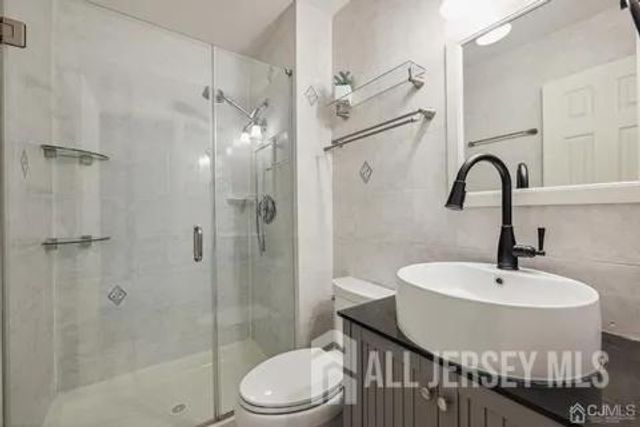 232 Westgate Drive, Edison, NJ 08820