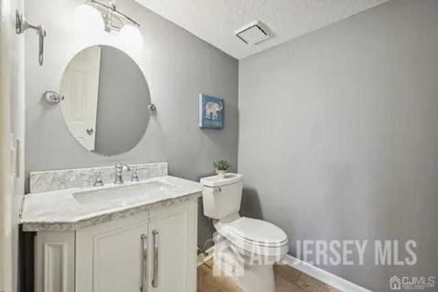 232 Westgate Drive, Edison, NJ 08820