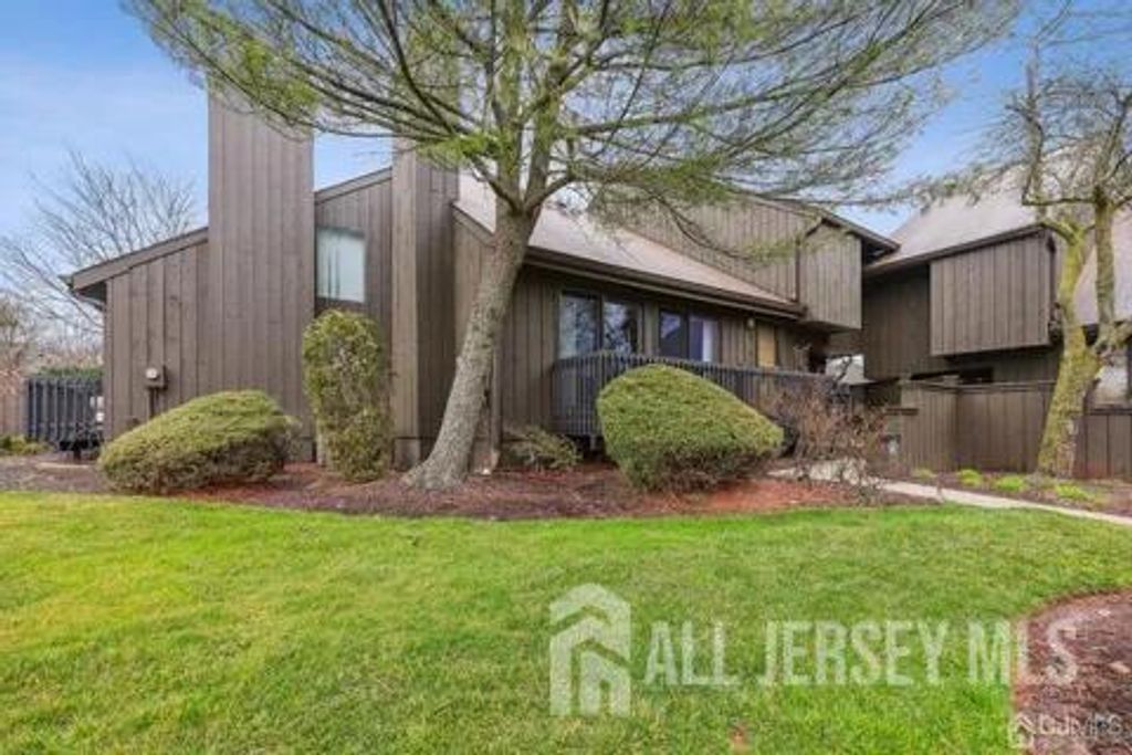 232 Westgate Drive, Edison, NJ 08820