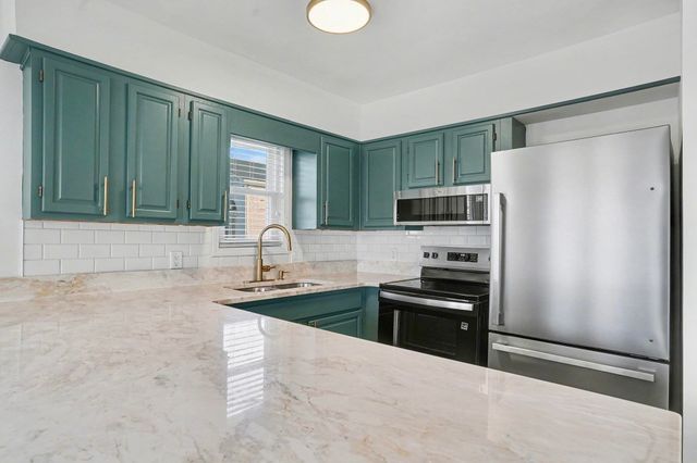 206 56th Ave. N, North Myrtle Beach, SC 29582