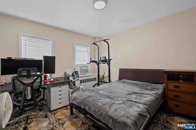 323 John Street, Harrison, NJ 07029