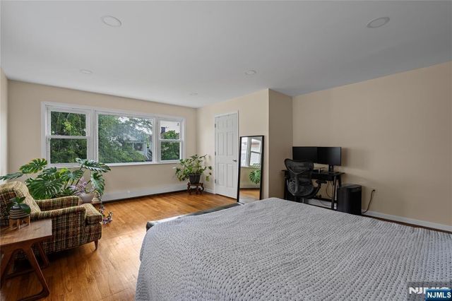 323 John Street, Harrison, NJ 07029