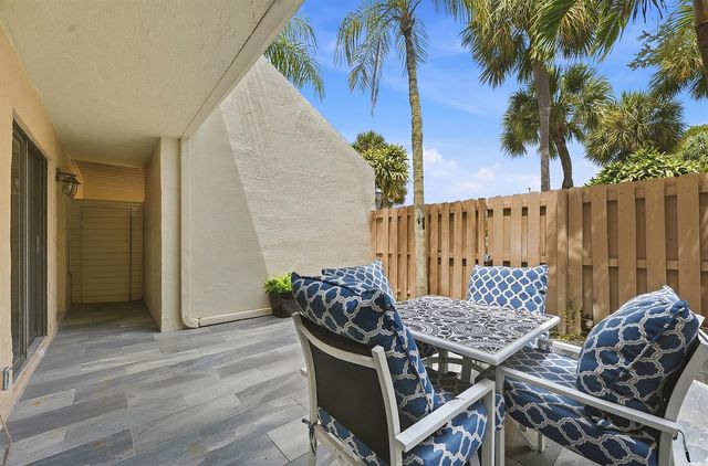 602 Executive Center Drive Unit 105, West Palm Beach, FL 33401