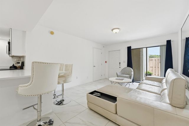 602 Executive Center Drive Unit 105, West Palm Beach, FL 33401