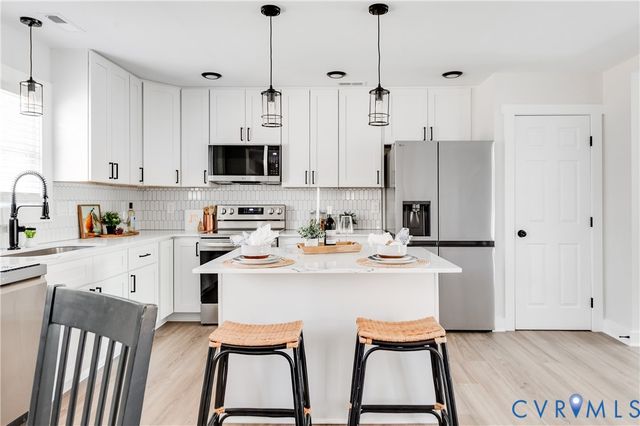 10298 Jamestown Rd, Ashland, VA 23005