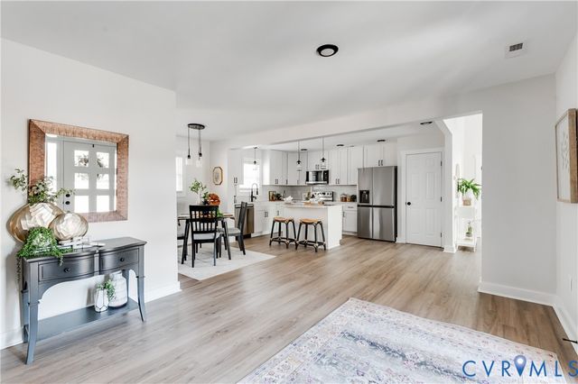 10298 Jamestown Rd, Ashland, VA 23005