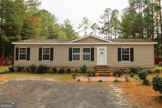 1724 Brook Run Drive, Register, GA 30452