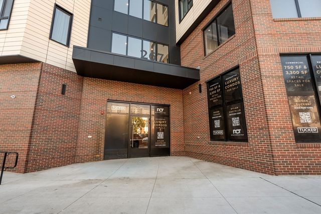 267 Old Colony 313, Boston, MA 02127