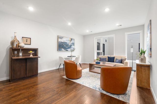 267 Old Colony 313, Boston, MA 02127