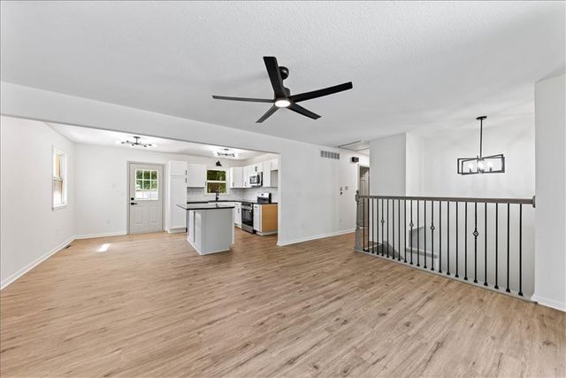 206 E 12th Street, Lawson, MO 64062