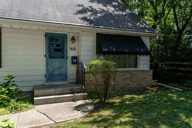 912 29TH Street, Rockford, IL 61108