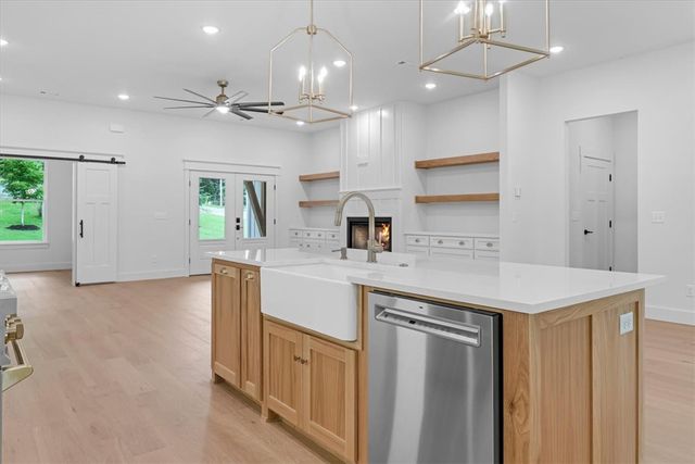 26 Henry Lane, Bella Vista, AR 72715