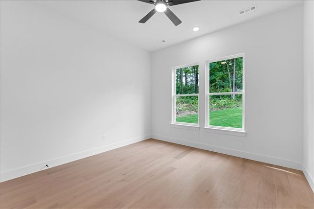 26 Henry Lane, Bella Vista, AR 72715