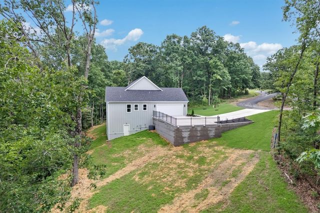 26 Henry Lane, Bella Vista, AR 72715