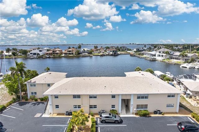 1714 Bikini CT 105, Cape Coral, FL 33904