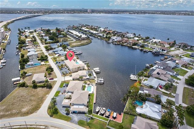 1714 Bikini CT 105, Cape Coral, FL 33904