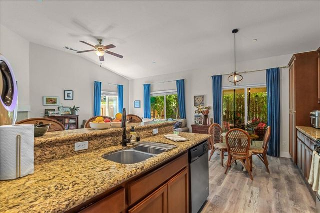 1738 Adams Creek Way, Oakdale, CA 95361