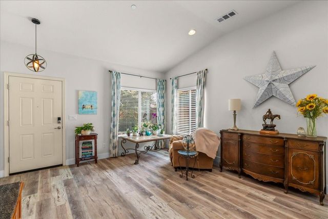 1738 Adams Creek Way, Oakdale, CA 95361