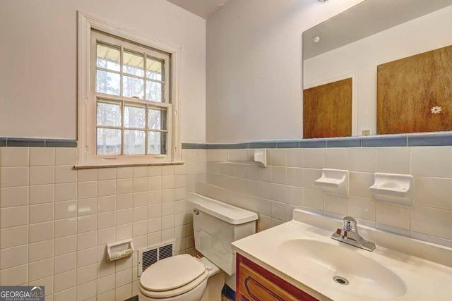 3635 Las Olas Drive, South Fulton, GA 30349