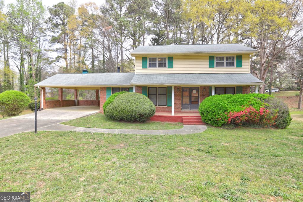 3635 Las Olas Drive, South Fulton, GA 30349