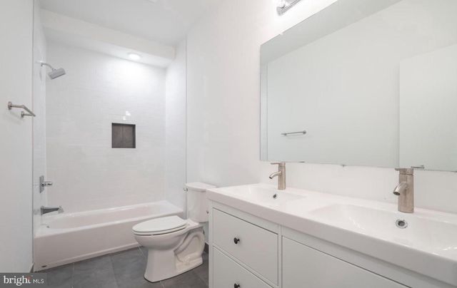 727 N 39TH ST, Philadelphia, PA 19104